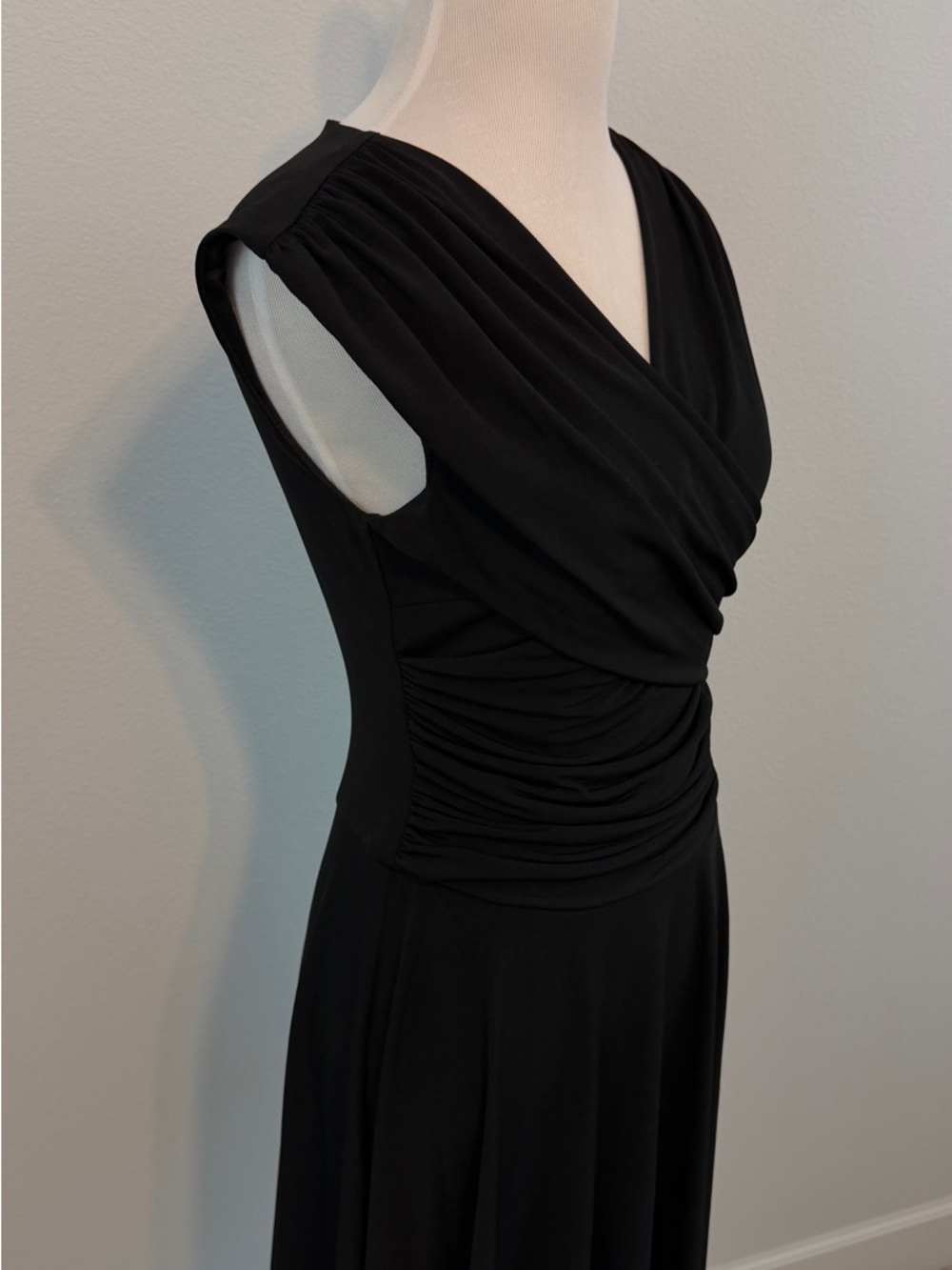 Boston Proper Black Ruched Wrap Midi Dress - Picture 7 of 9